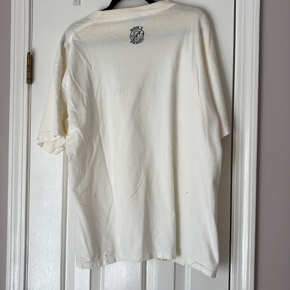 Catholic School Survivor Graphic Tee - Cream - Picture 4 of 4
